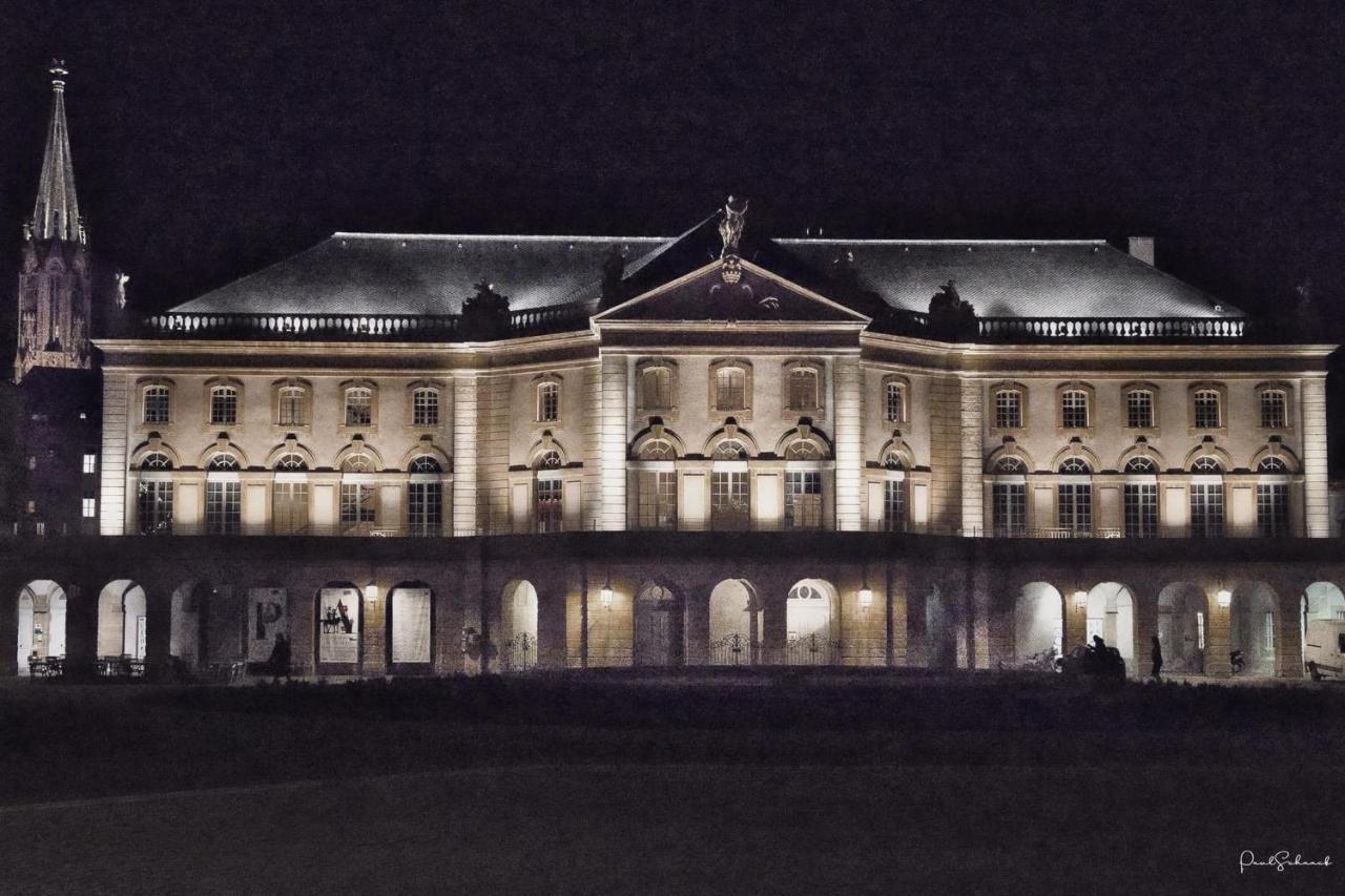 Suite "Comme A Venise" Vue Sur Metz Opera Avec Parking Inclus Exteriör bild